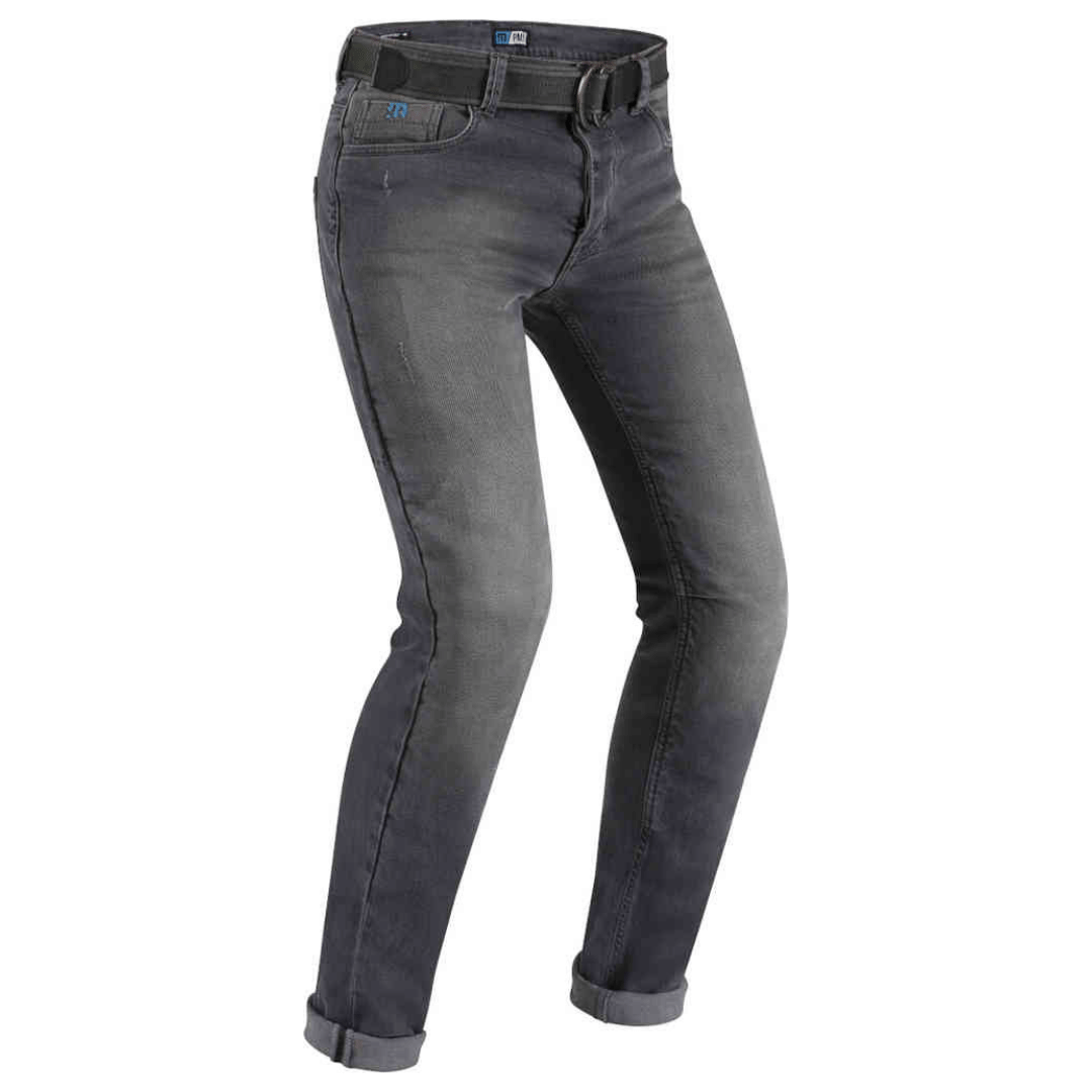 PMJ Caferacer jeans motoristične hlače v sivi barvi na modelu.