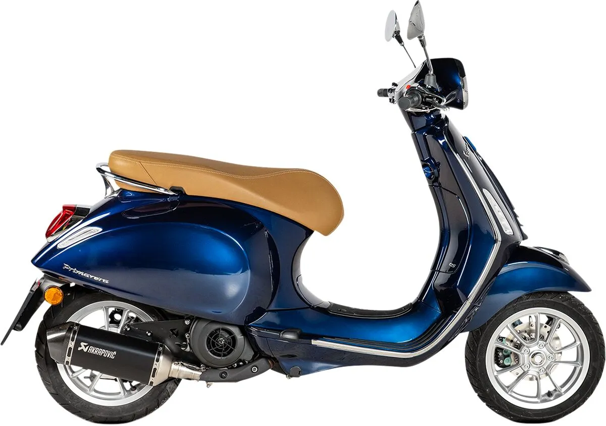 Akrapovič Slip-On Line izpušni sistem – vgrajen na Vespa Sprint 125