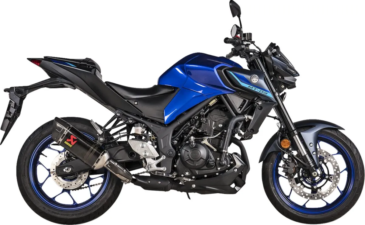 Akrapovič Slip-On Line izpušni sistem za Yamaha MT-03/YZF-R3 – stranski pogled